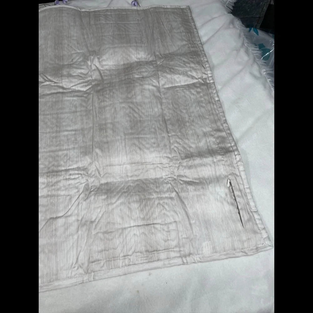NIB Hotel Collection Woodrose Quilted (1 ) Euro European Pillow Sham‎ #454